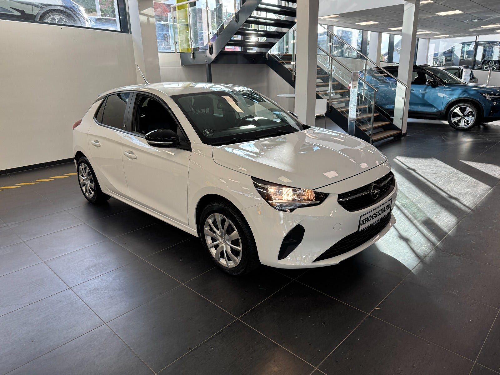 Hvid Opel Corsa-e fra 2022