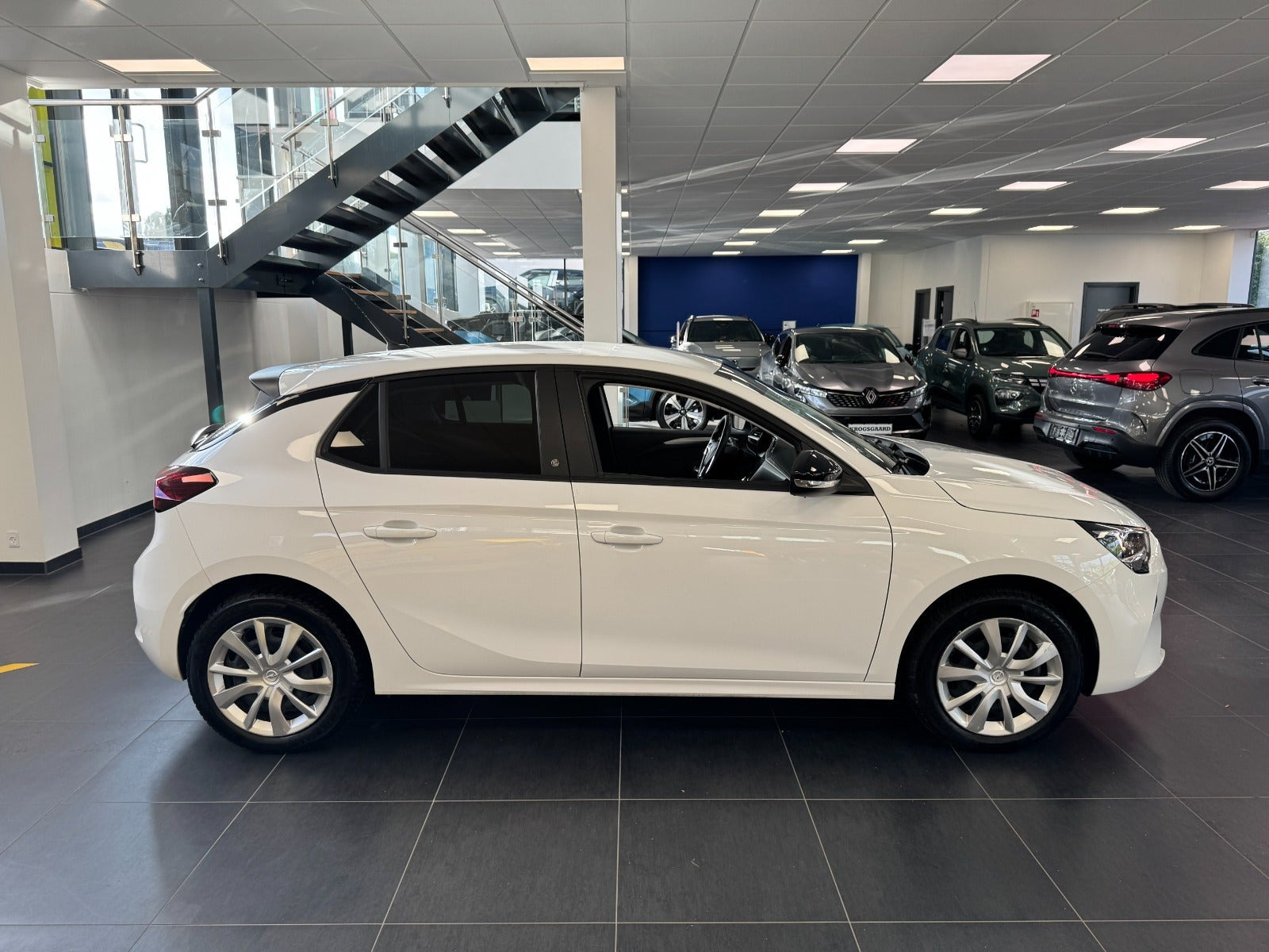 Hvid Opel Corsa-e fra 2022