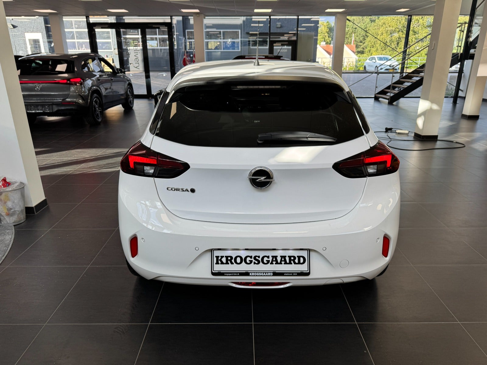 Hvid Opel Corsa-e fra 2022