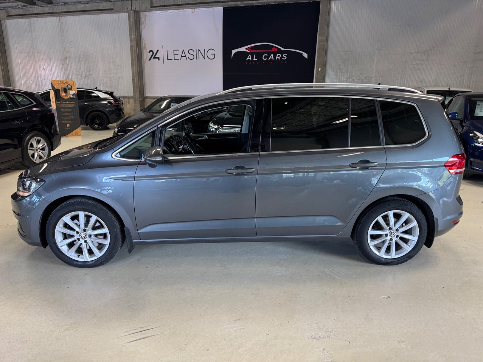 undefined VW Touran fra 2020