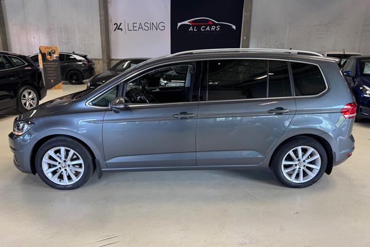 undefined VW Touran fra 2020