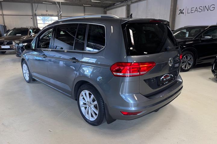 undefined VW Touran fra 2020