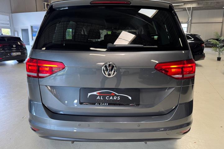 undefined VW Touran fra 2020