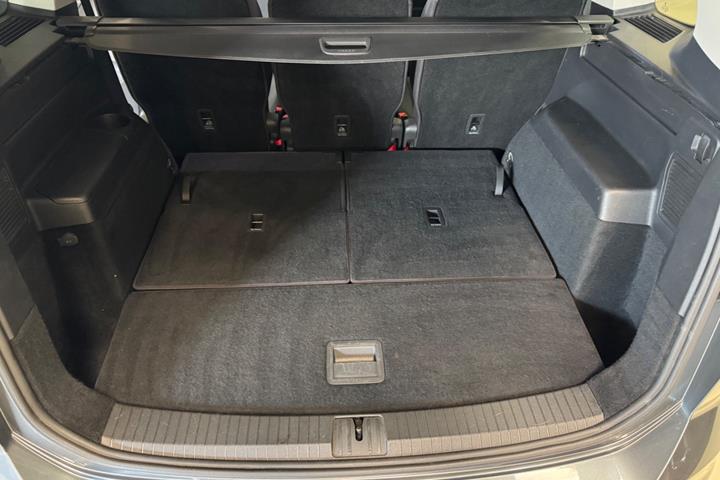 undefined VW Touran fra 2020