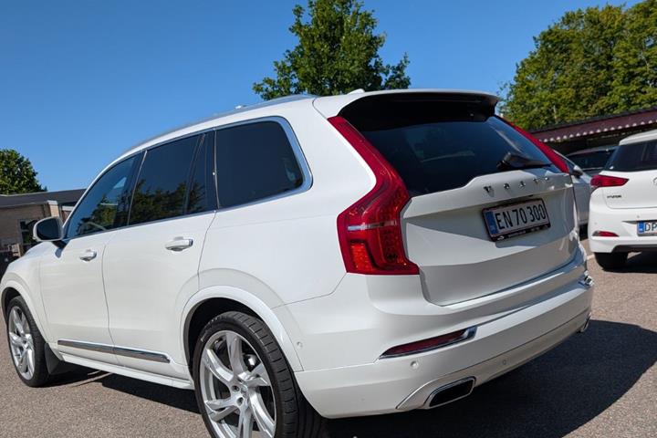 Hvid Volvo XC90 fra 2017