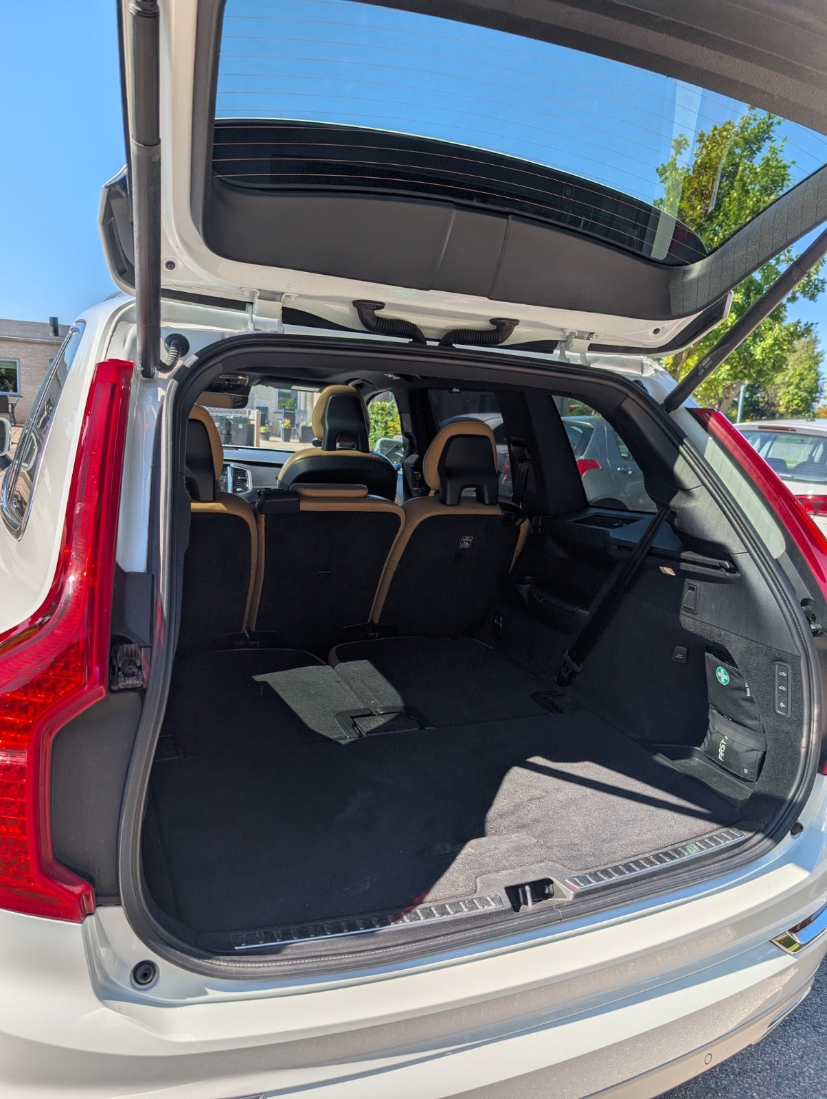 Hvid Volvo XC90 fra 2017