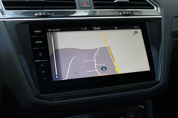 Gul VW Tiguan fra 2022