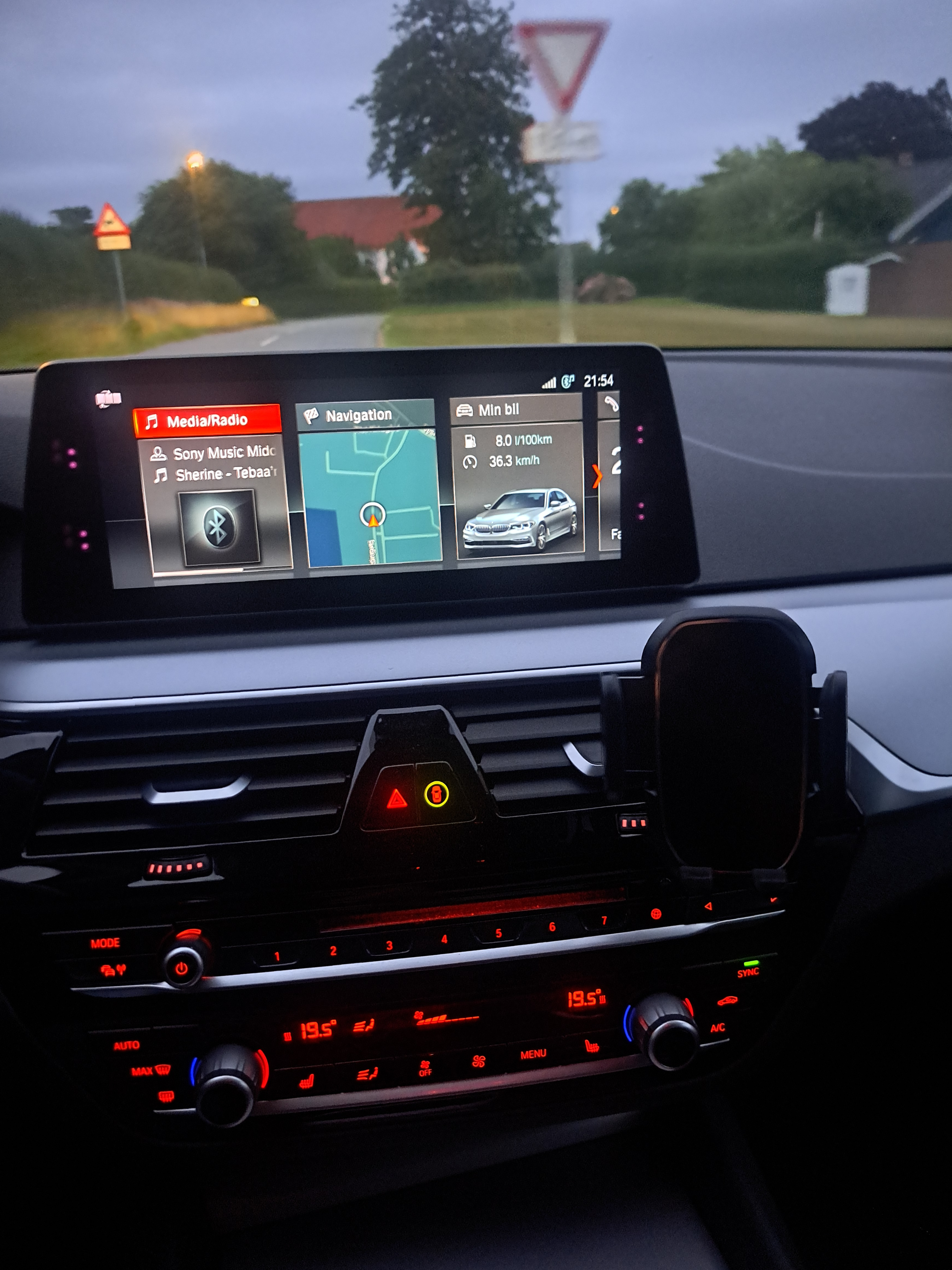 Sort BMW 5-Serie fra 2017