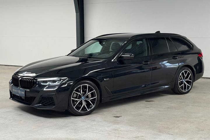 Sort BMW 530e fra 2022