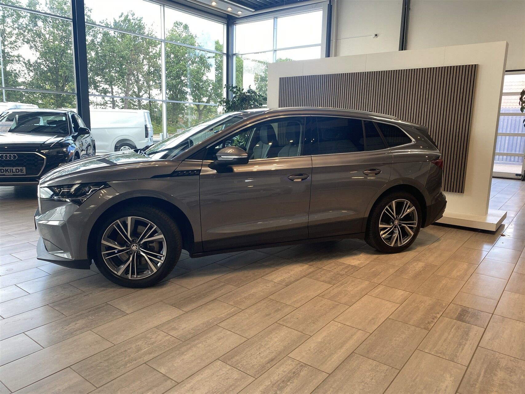 Sort Skoda Enyaq fra 2022