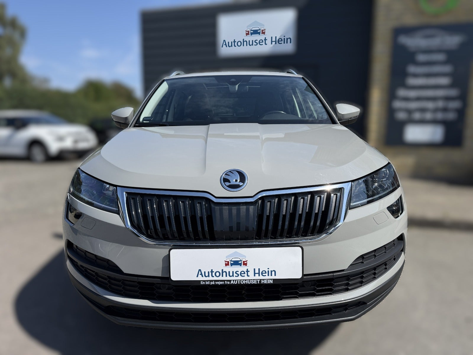 Grå Skoda Karoq fra 2018