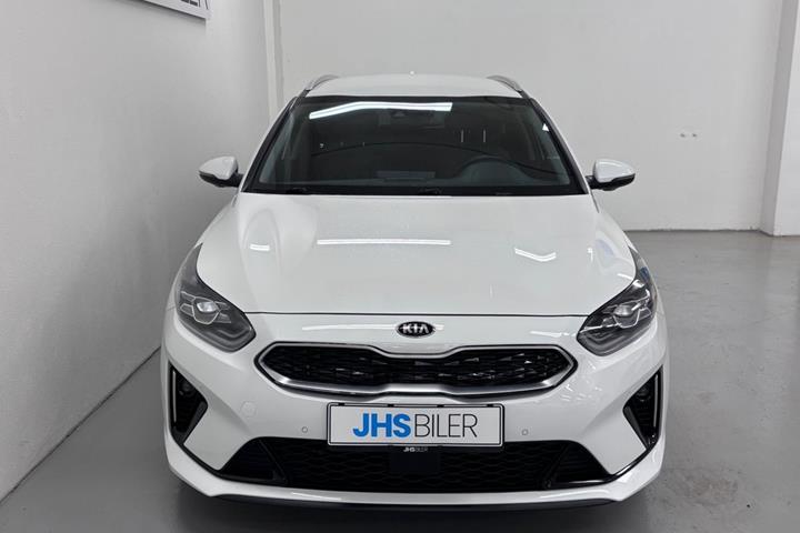 Hvid Kia Ceed fra 2020