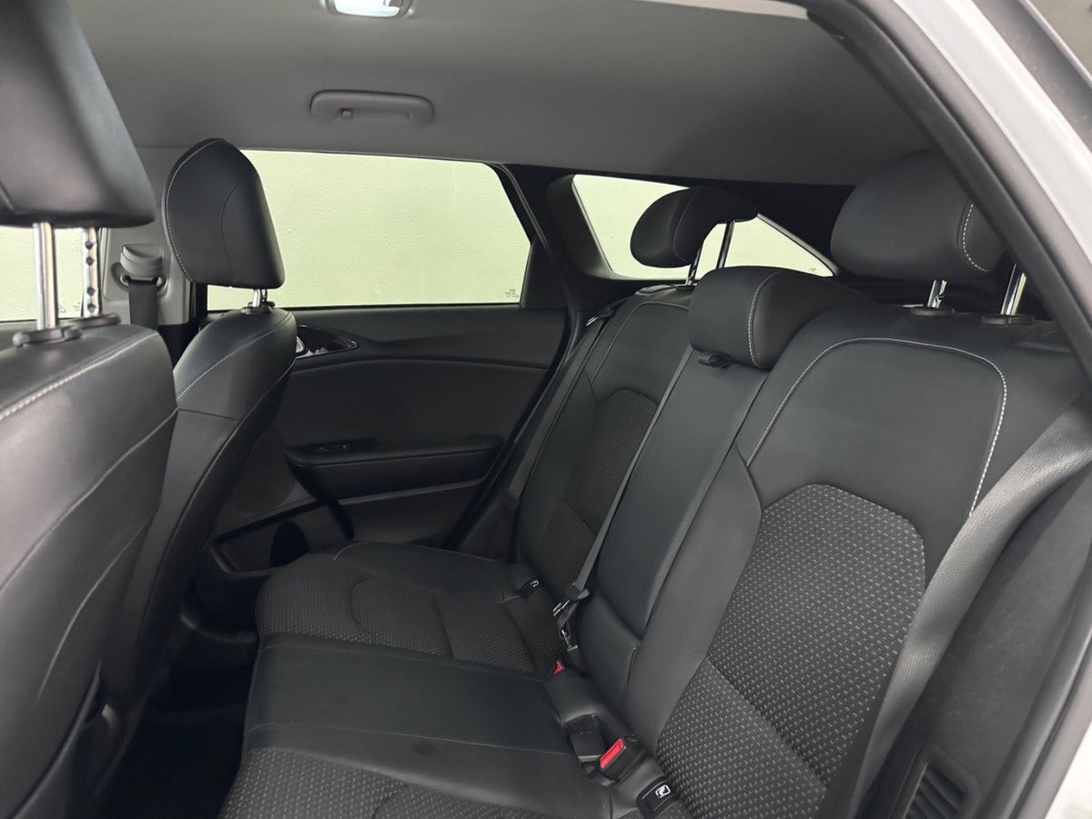 Hvid Kia Ceed fra 2020