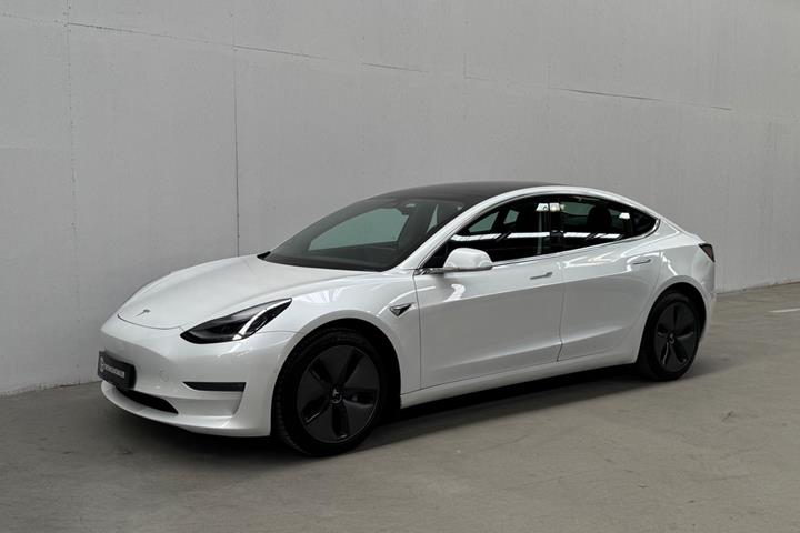 Hvid Tesla Model 3 fra 2020