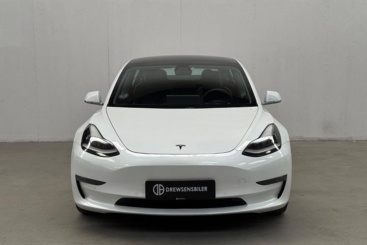 Hvid Tesla Model 3 fra 2020