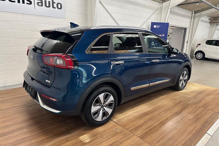 Blå Kia Niro fra 2018