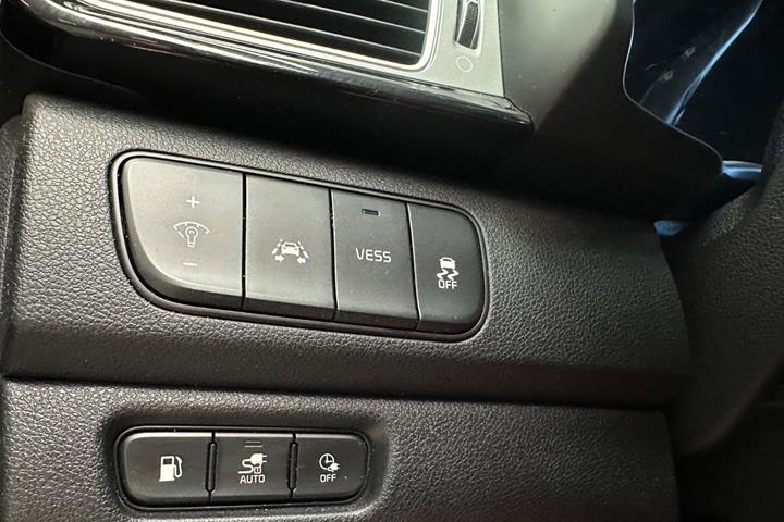 Blå Kia Niro fra 2018