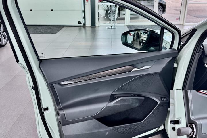 Grøn Skoda Elroq fra 2025