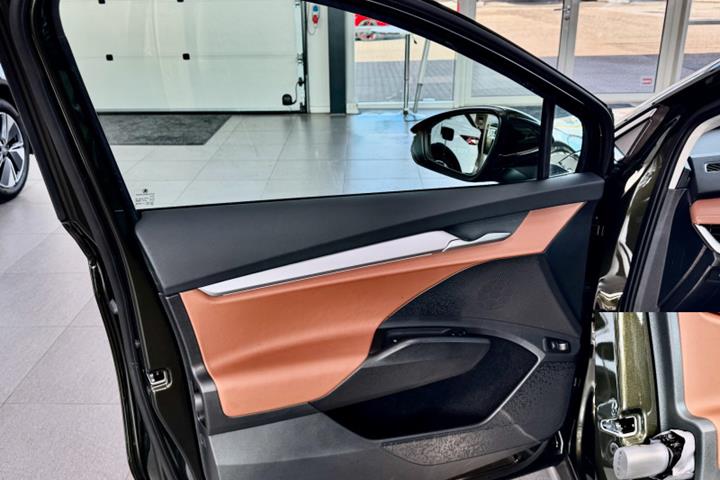 Grøn Skoda Enyaq fra 2025