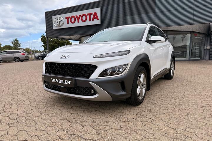 Hvid Hyundai Kona fra 2023