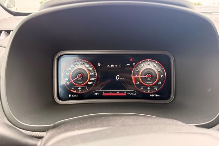 Hvid Hyundai Kona fra 2023