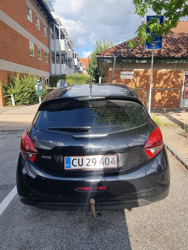 undefined Peugeot 208 fra 2016