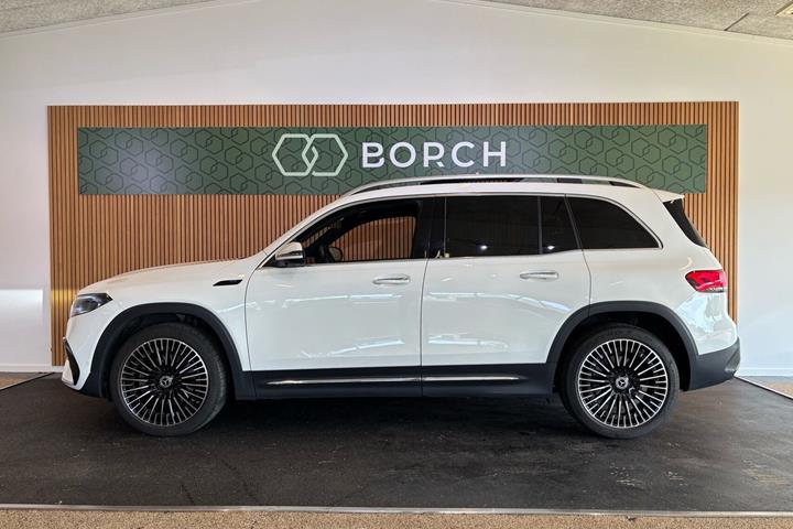 Hvid Mercedes EQB300 fra 2022