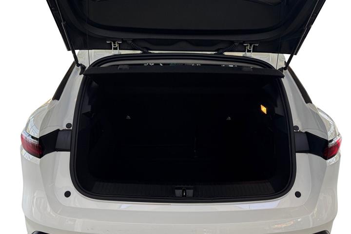Hvid Renault Megane E-Tech fra 2022