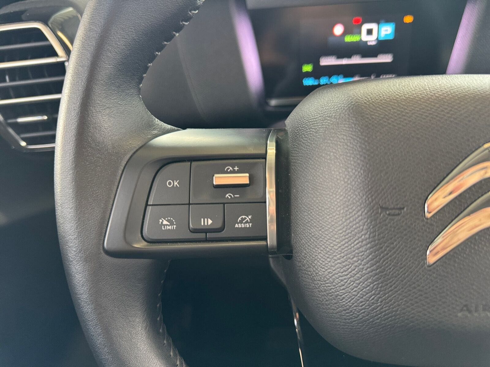 Grå Citroën ë-C4 fra 2024