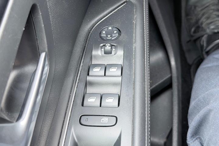 undefined Peugeot 5008 fra 2019