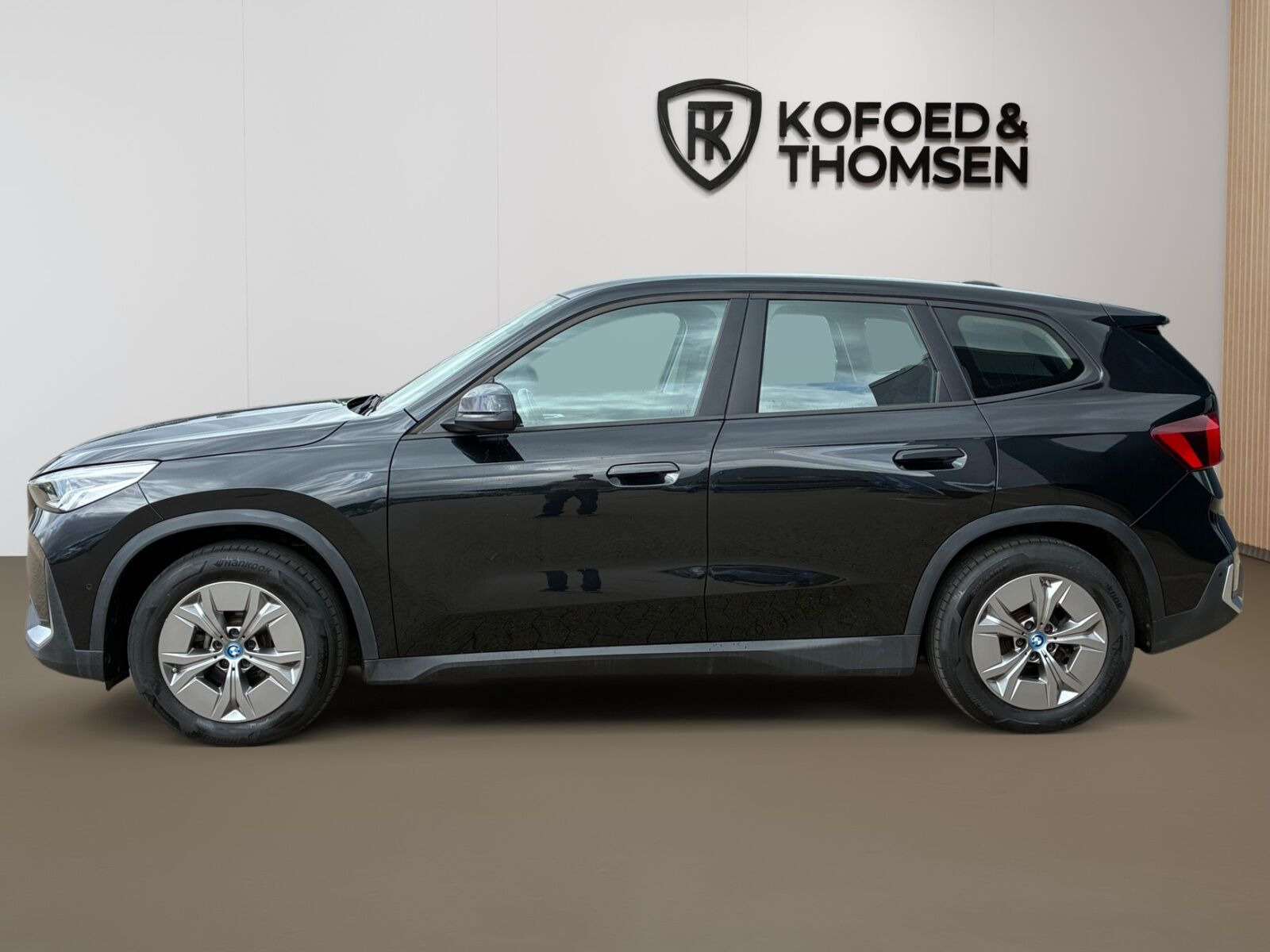 Sort BMW iX1 fra 2023