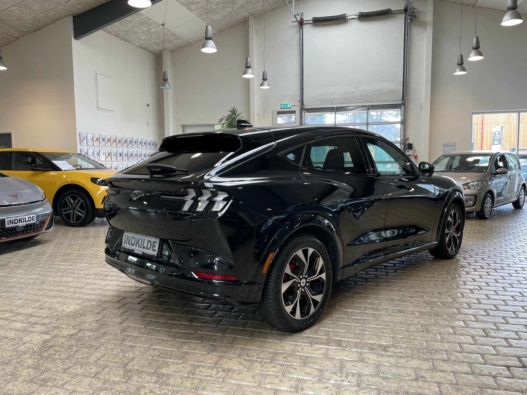 Sort Ford Mustang Mach-E fra 2023