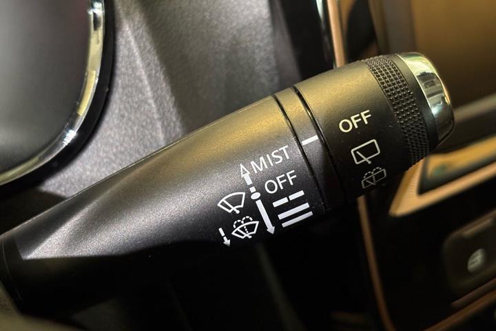 Grå Dacia Spring fra 2023