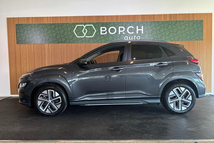 Grå Hyundai Kona fra 2021
