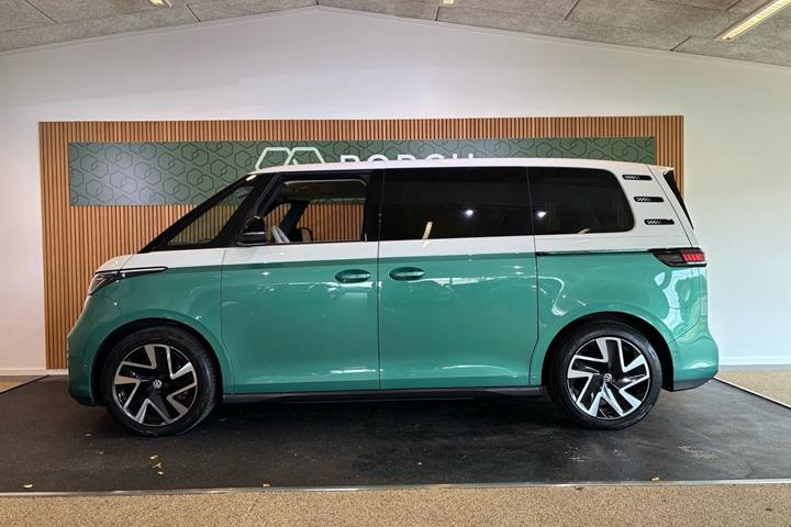 Grøn VW ID.Buzz fra 2023