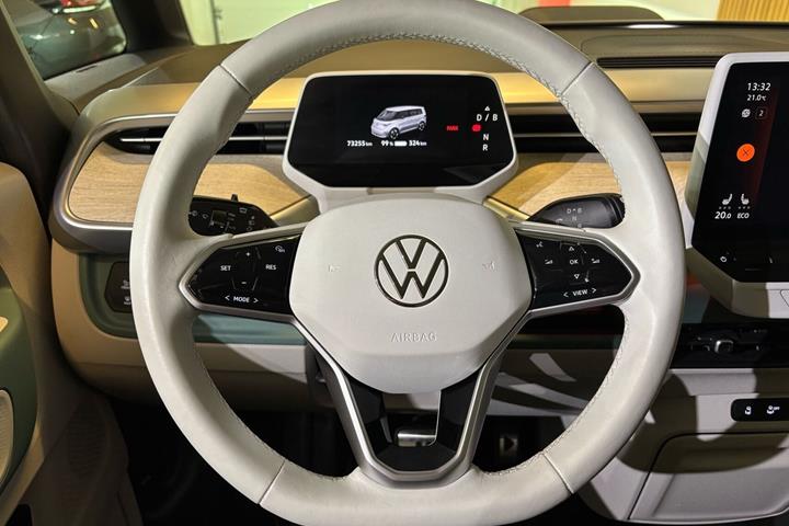 Grøn VW ID.Buzz fra 2023