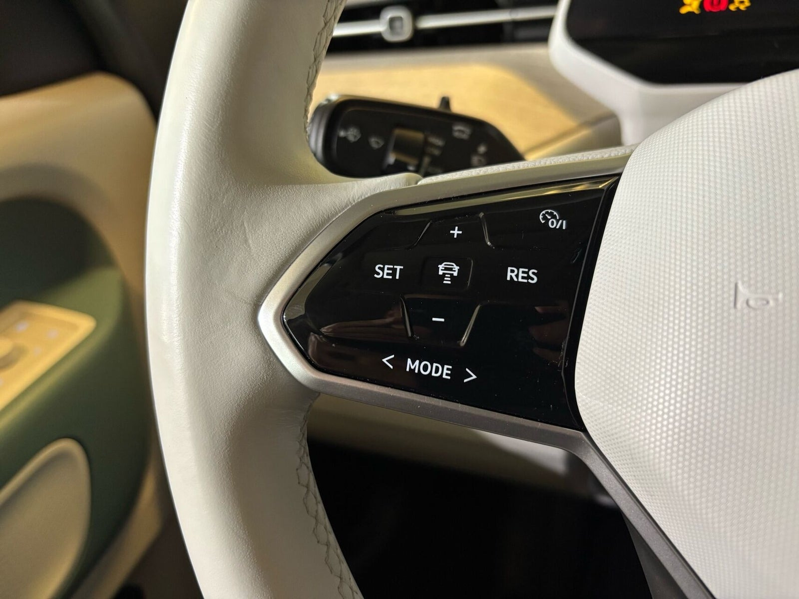Grøn VW ID.Buzz fra 2023