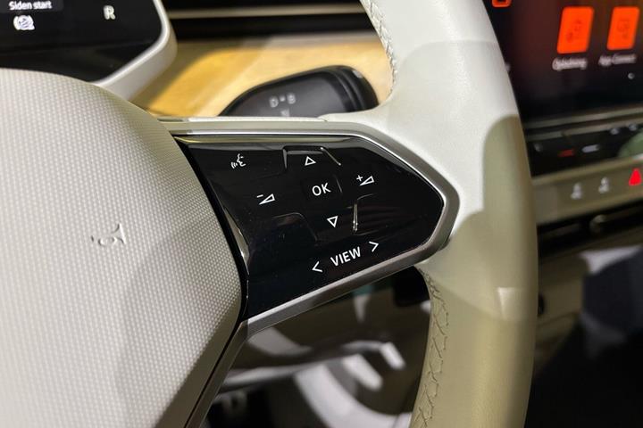 Grøn VW ID.Buzz fra 2023