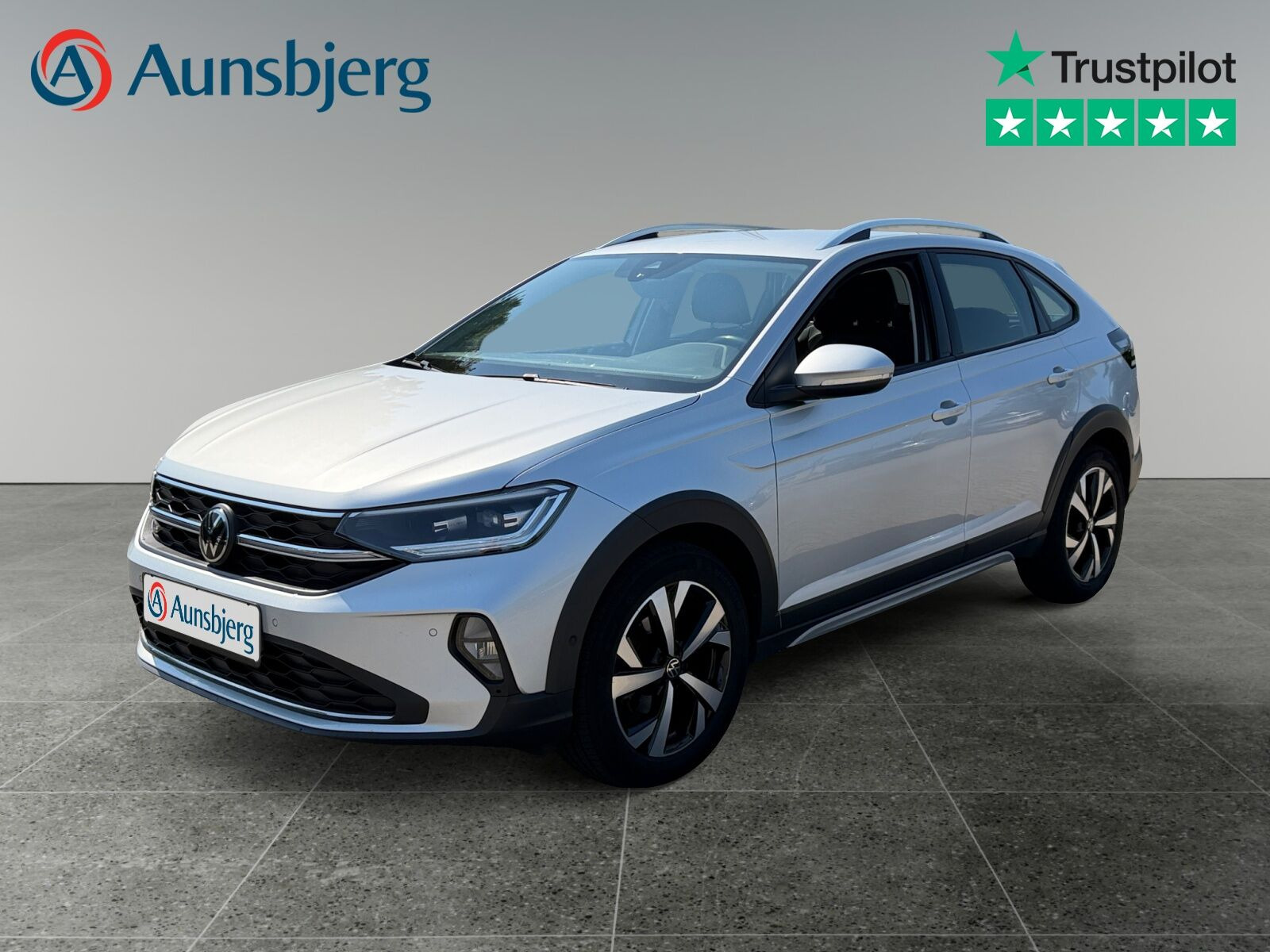 Sølv VW Taigo fra 2023