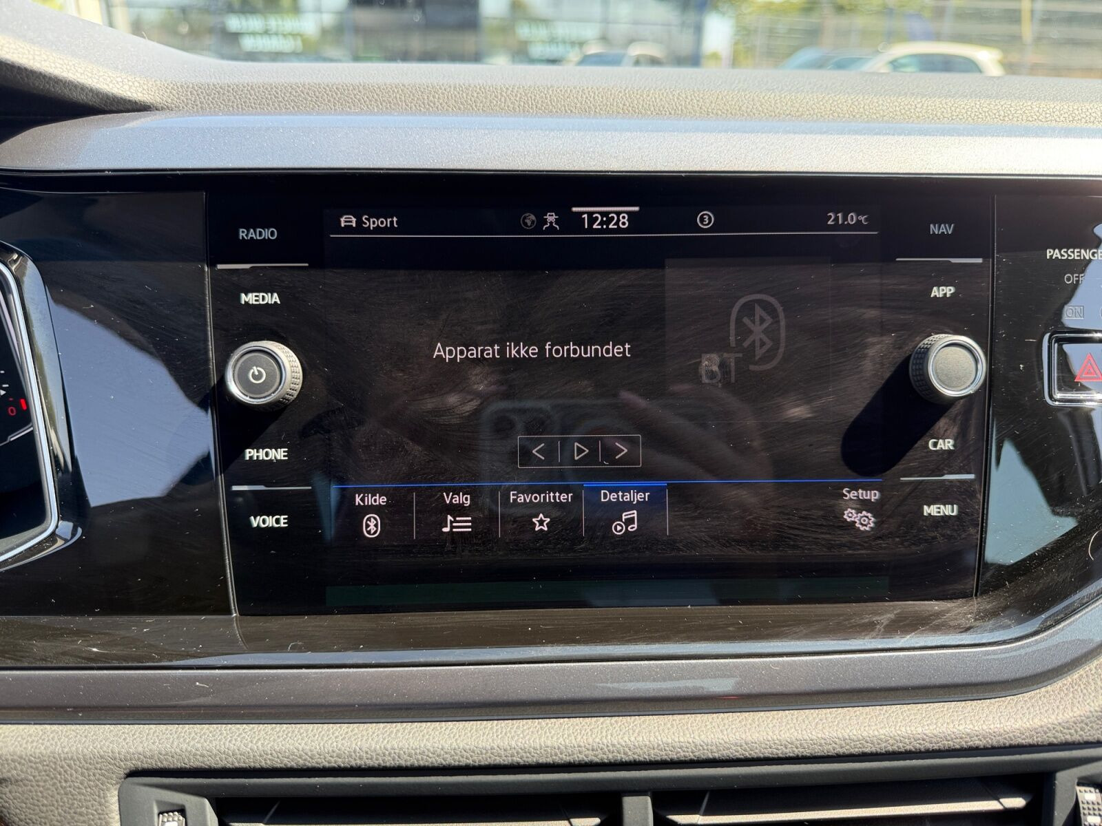 Sølv VW Taigo fra 2023