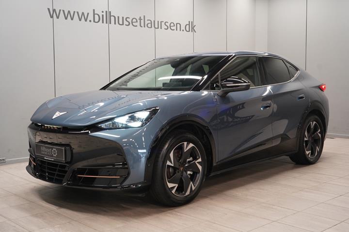 Blå Cupra Tavascan fra 2024