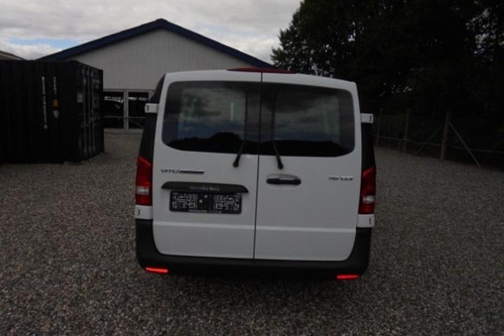 Hvid Mercedes Vito 116 fra 2017