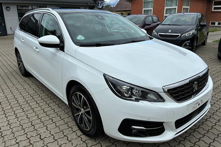 Hvid Peugeot 308 fra 2019