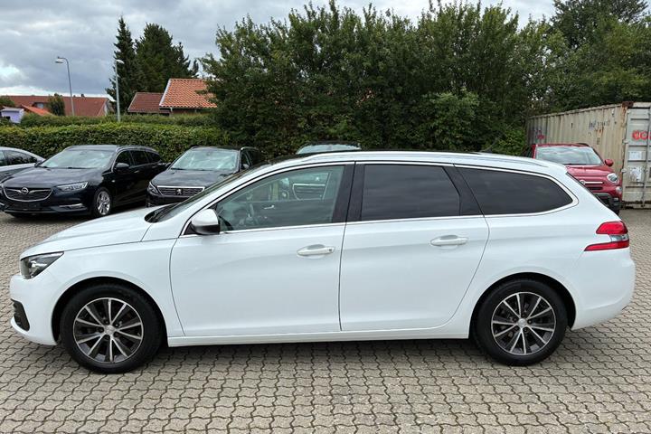 Hvid Peugeot 308 fra 2019