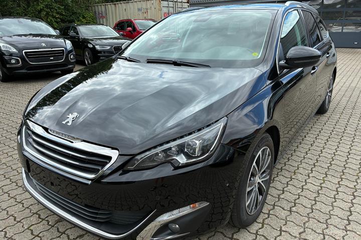 Sort Peugeot 308 fra 2016 set udefra