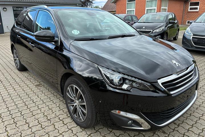 Sort Peugeot 308 fra 2016