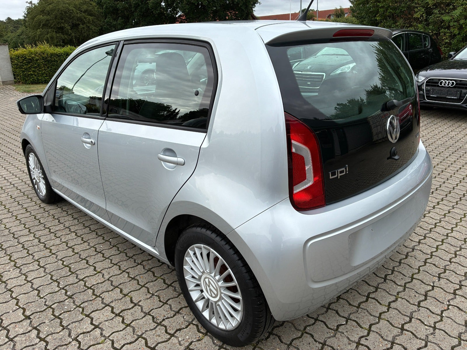 Sølv VW UP! fra 2013