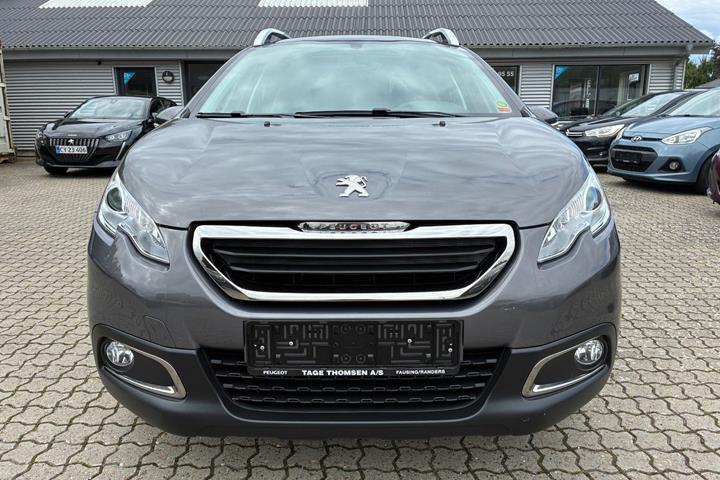 Grå Peugeot 2008 fra 2015