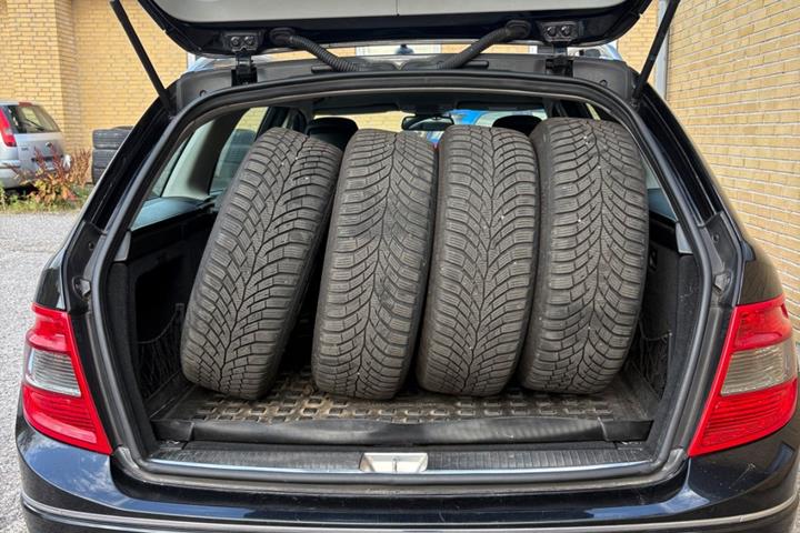 undefined Mercedes C220 fra 2010