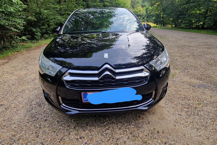 Sort Citroën DS4 fra 2012